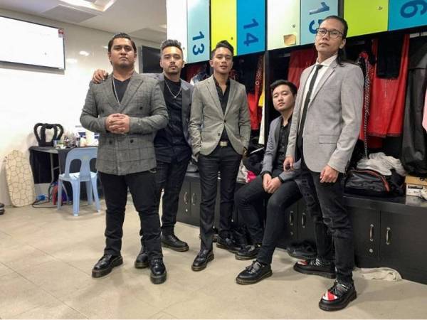 Drama Band memohon maaf kepada pihak yang tersinggung dengan persembahan mereka di pentas AJL 34 malam tadi. 