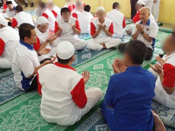 Antara pengisian program yang dijalankan bersama banduan akhir Penjara Kajang pada Selasa lalu.