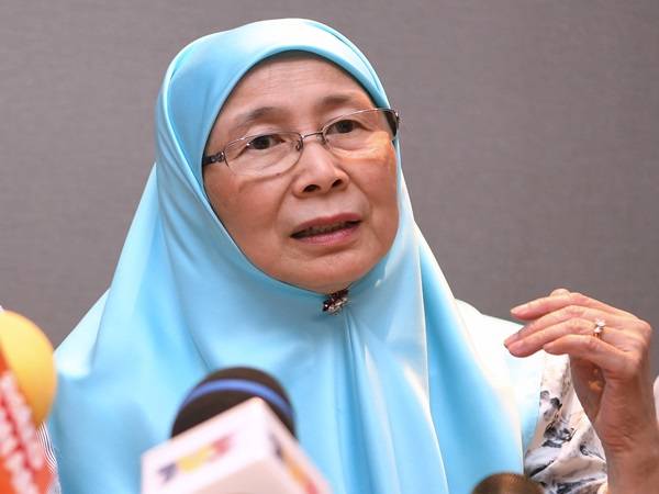 Wan Azizah - Foto Bernama