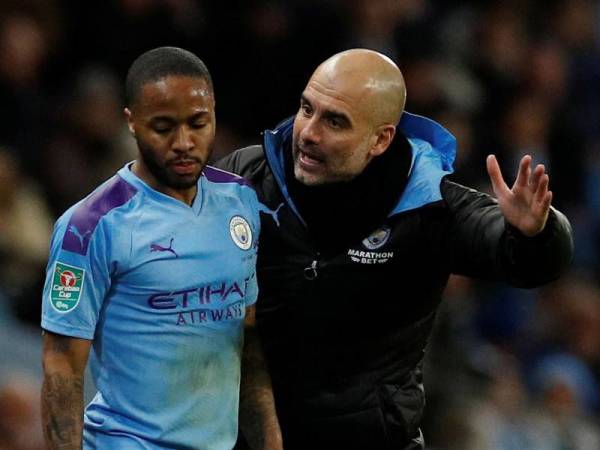 Sterling (kiri) mahu terus kekal bersama City. -Foto DailySport
