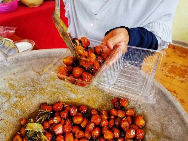 Kudapan istimewa dari Felda Jengka 5, sira sawit.