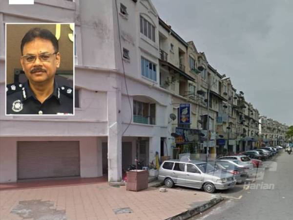 Sebuah rumah di Bandar Bukit Tinggi, Klang diserbu polis dalam operasi sepasukan polis JSJN Selangor kelmarin. (Gambar kecil:R Sundralingam)