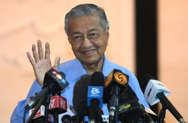 Dr Mahathir. -Foto Bernama