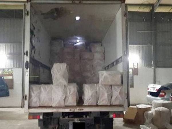 Lori digunakan untuk membawa rokok seludup sebelum diedarkan untuk pasaran tempatan.