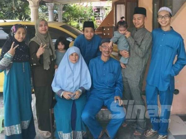 Ahli keluarga yang sentiasa memberikan sokongan dan dorongan kepada Saparman.