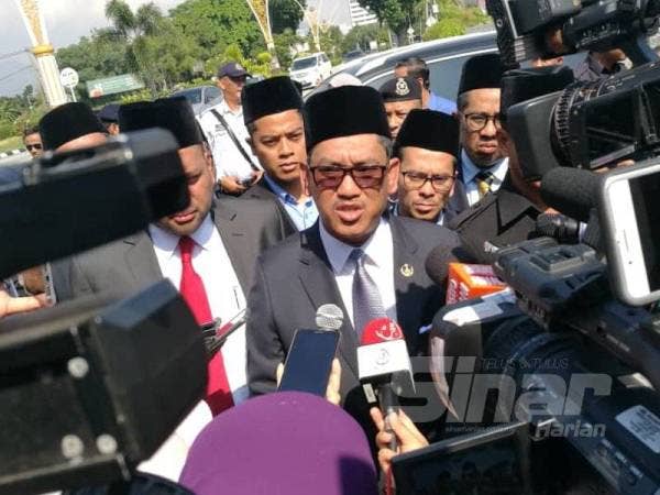 Ahmad Faizal ketika ditemui pemberita.