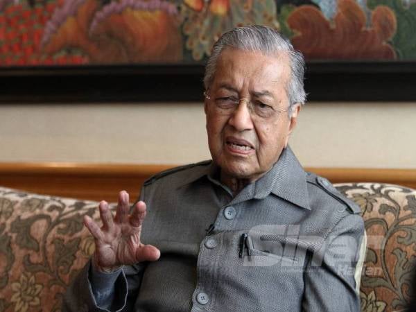 Wawancara eksklusif bersama ikon negarawan Dr Mahathir bagi merungkai persepsi dan dakwaan yang mengeruhkan dunia politik negara. - FOTO ASRIL ASWANDI 