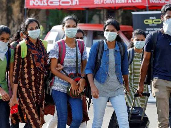 India mencatatkan satu lagi kematian akibat Covid-19 membabitkan seorang wanita berusia 68 tahun di bandar raya New Delhi. - Foto Reuters