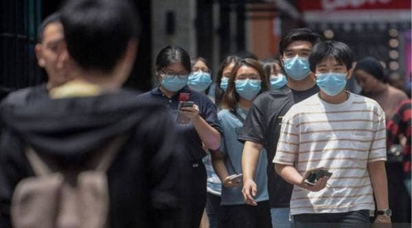 Kementerian Kesihatan (MOH) Singapura telah melaporkan 12 lagi kes jangkitan Covid-19 di republik itu dan satu daripadanya dikaitkan dengan perhimpunan keagamaan di Masjid Sri Petaling di Malaysia.
