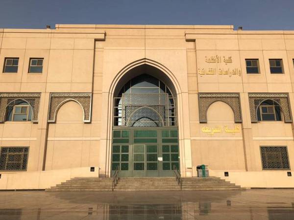 Bangunan pengajian kuliah lengang susulan sesi pembelajaran diadakan secara atas talian.