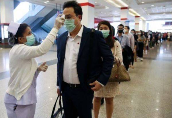 Thailand hari ini membuka hospital lapangan pertama untuk pesakit koronavirus (Covid-19) tidak kritikal di Universiti Thammasat kampus Rangsit di Pathum Thani, utara Bangkok.