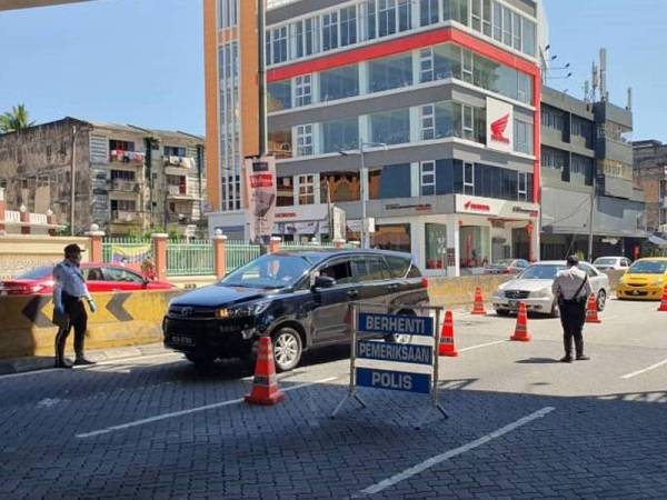 Sekatan jalan raya yang dilakukan JSPT Kuala Lumpur sepanjang tempoh PKP di ibu negara.