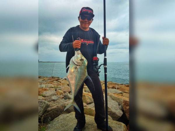 Rezeki ebek terbesar yang diperoleh awal pagi. - Foto Azrul Abaz 