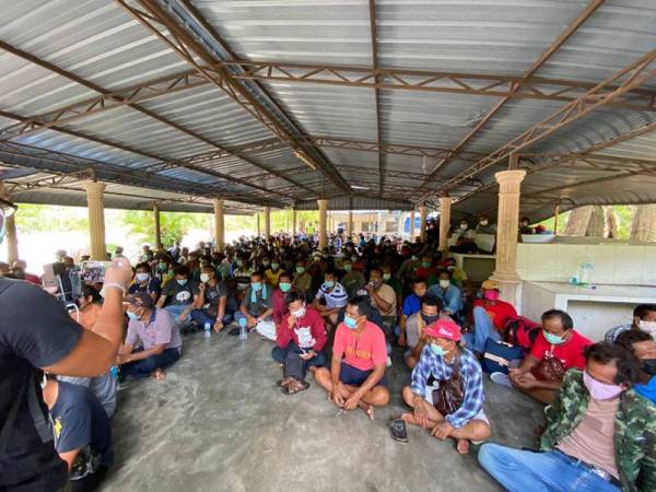 Sebahagian rakyat Thailand yang terkandas di ICQS Wang Kelian dibenarkan pulang ke Thailand.