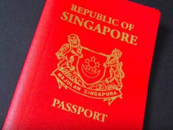 Pasport Singapura. -Foto Sumber Internet