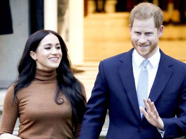 Putera Harry dan Meghan pada Januari mengejutkan dunia dengan berita melepaskan gelaran diraja dan menjalani kehidupan sebagai rakyat biasa.