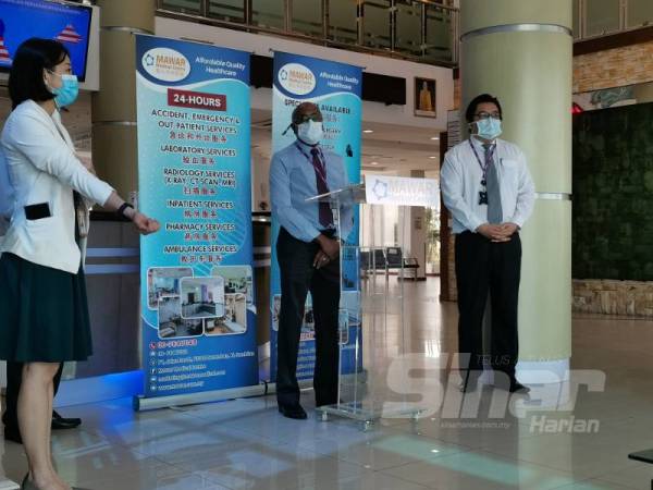 Satiadass (tengah) pada sidang media hari ini.