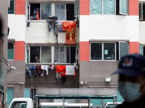 Salah sebuah asrama pekerja asing yang terdapat di Singapura. - Foto Reuters