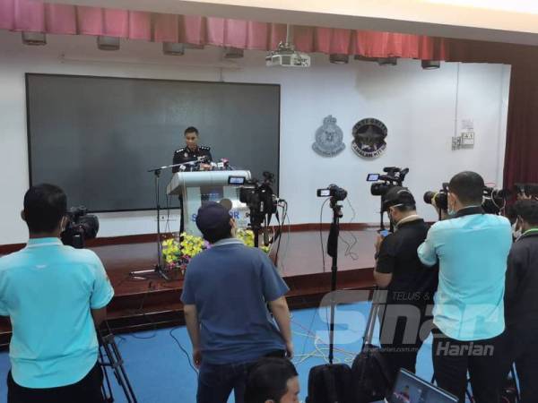 Muhammad Yazid ketika bercakap kepada pemberita di sidang akhbar di IPK hari ini.