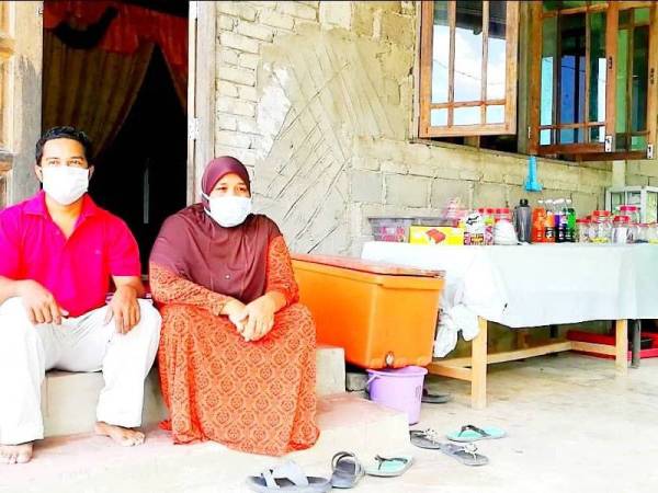 Semenjak PKP dilaksanakan Yasniza dan Rusmawi reda apabila perniagaan yang diusahakan di hadapan rumah mereka secara kecil-kecilan tidak menerima pelanggan langsung.