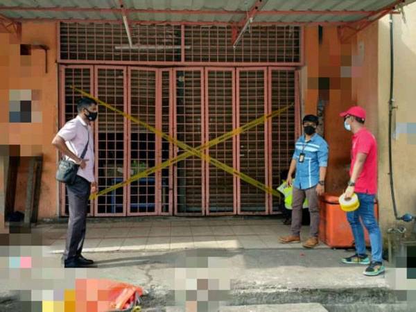 Tujuh premis terdiri daripada kedai runcit dan pasar mini di sekitar kawasan Klang Sentral di sini diarahkan tutup serta-merta apabila pemeriksaan dijalankan Majlis Perbandaran Klang(MPK) mendapati premis ini tidak mempunyai lesen yang sah.