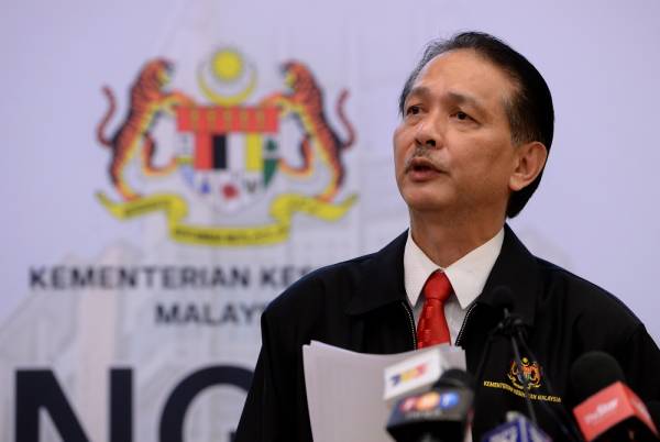 Dr Noor Hisham bercakap pada sidang media harian berkaitan jangkitan Covid-19 di Kementerian Kesihatan. -Foto Bernama