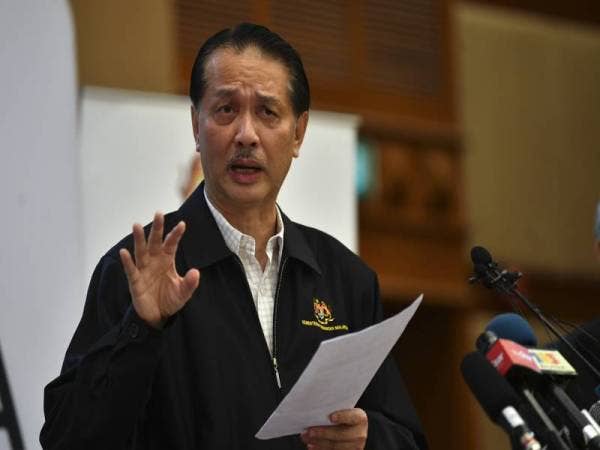 Ketua Pengarah Kesihatan Datuk Dr Noor Hisham Abdullah semasa sidang media harian berkaitan jangkitan Covid-19 di Kementerian Kesihatan hari ini. -Foto Bernama