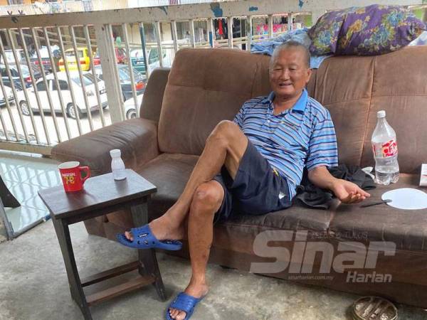 Seng Teong tinggal di kaki lima sebelum dibantu Mohamad Izham.