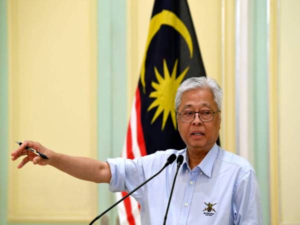 Menteri Kanan (Kluster Keselamatan) Datuk Seri Ismail Sabri Yaakob bercakap pada sidang media di bangunan Perdana Putra hari ini. -Foto Bernama