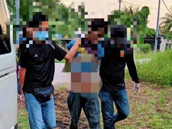 Antara individu yang ditahan dalam serbuan di 11 lokasi oleh AADK Kuala Muda semalam.