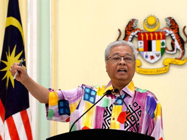 Menteri Kanan (Kluster Keselamatan) merangkap Menteri Pertahanan Datuk Seri Ismail Sabri Yaakob semasa sidang media harian Perintah Kawalan Pergerakan (PKP) di bangunan Perdana Putra hari ini. - Foto Bernama