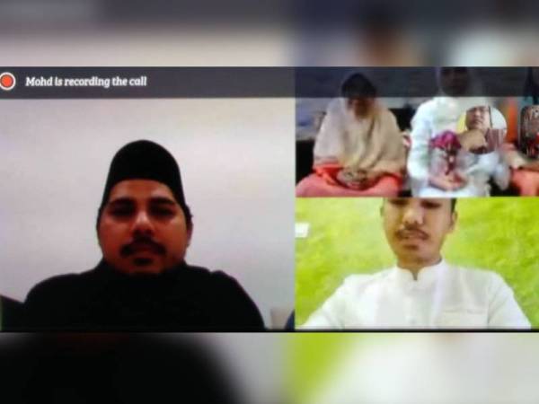 Ketika proses akad nikah online pasangan suami isteri dijalankan.