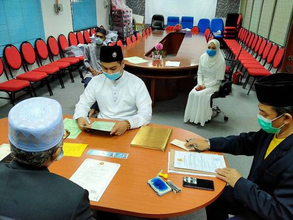 Soalan Imam Semasa Akad Nikah - Crazy Tongtong