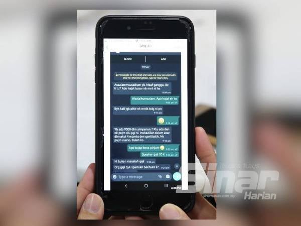 Pesanan yang diterima oleh ADUN yang mengunakan nama beliau.