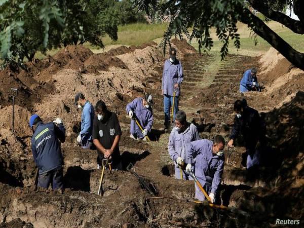 AS masih negara paling teruk dilanda wabak global itu dengan lebih 1.1 juta kes dan lebih 68,300 kematian.