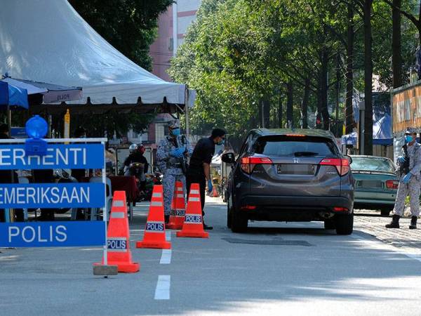Angkatan Tentera Malaysia (ATM) masih terus membantu Polis Diraja Malaysia (PDRM) dalam Perintah Kawalan Pergerakan Bersyarat (PKPB) walaupun sekatan jalan raya telah dikurangkan.