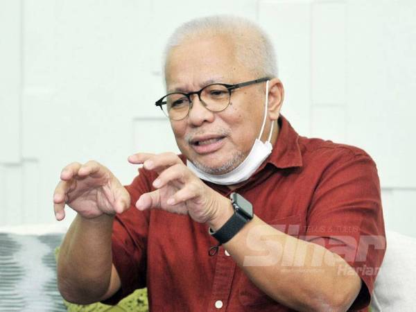 Pengasas WUIF, Datuk Dr Hussamuddin Yaacub pada sidang akhbar di bangunan Kumpulan Karangkraf di sini semalam. - Foto Sinar Harian ROSLI TALIB