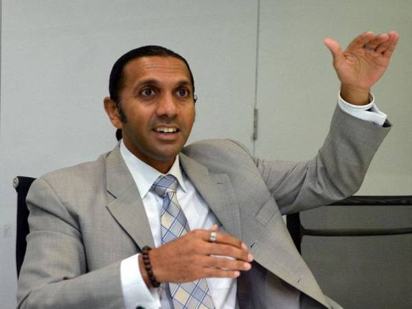 Dr Avnesh Ratnanesan