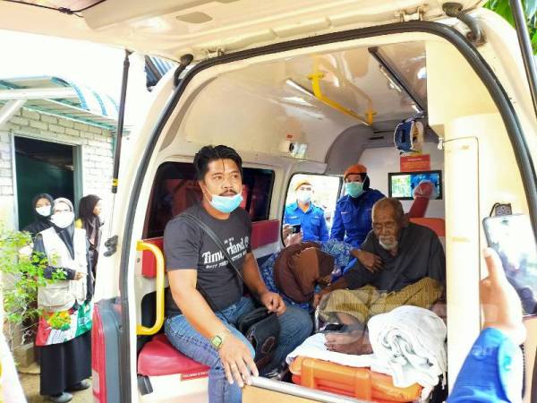 Adam dan isterinya akan dibawa ke Hospital Yan untuk mendapatkan rawatan lanjut. 