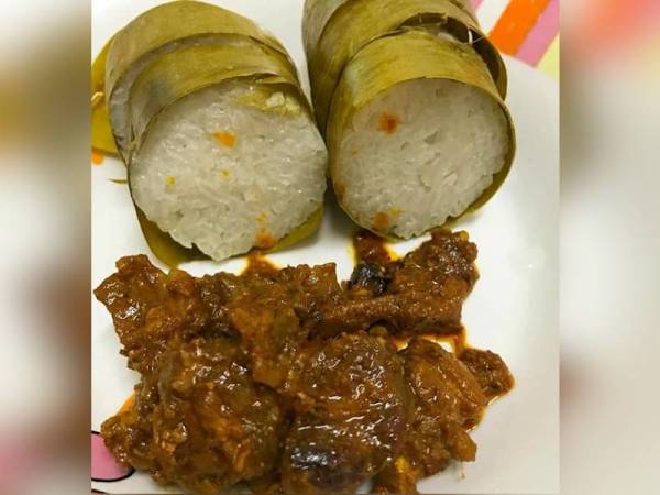 Tekstur lemang yang dimasak menggunakan tong dram lebih lembut dan tidak berkerak.