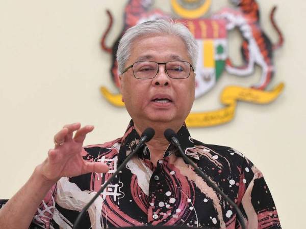 Menteri Kanan (Kluster Keselamatan) merangkap Menteri Pertahanan Datuk Seri Ismail Sabri Yaakob pada sidang media harian Perintah Kawalan Pergerakan (PKP) di Perdana Putra hari ini. - Foto Bernama