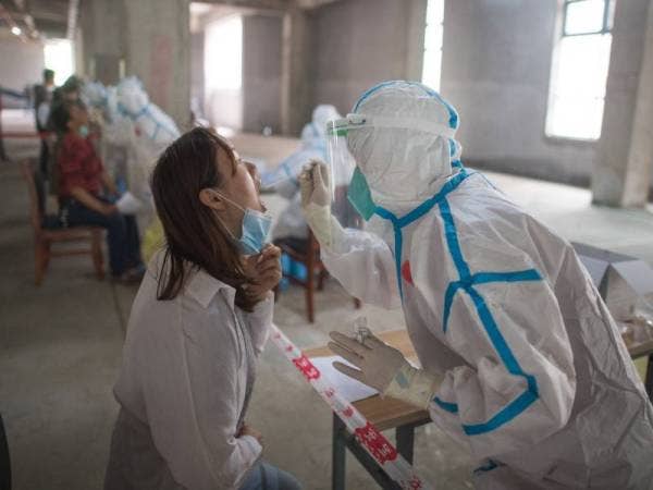 China melaporkan enam kes baharu koronavirus (Covid-19) membabitkan kes import menjadikan jumlah keseluruhan sebanyak 1,698. Foto: Xinhua