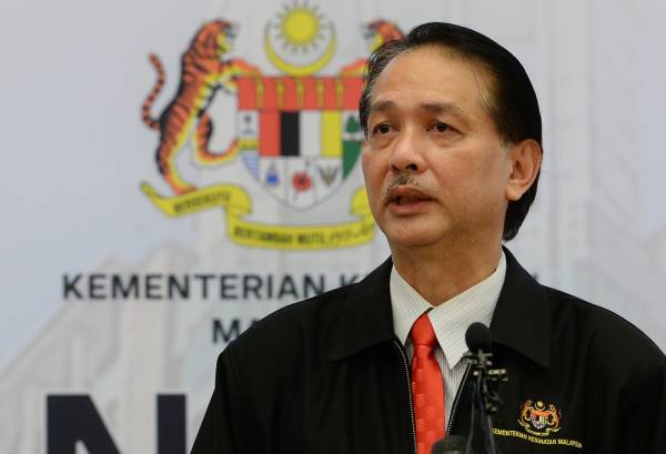 Dr Noor Hisham bercakap pada sidang media harian berkaitan jangkitan COVID-19 di Kementerian Kesihatan hari ini. -Foto Bernama