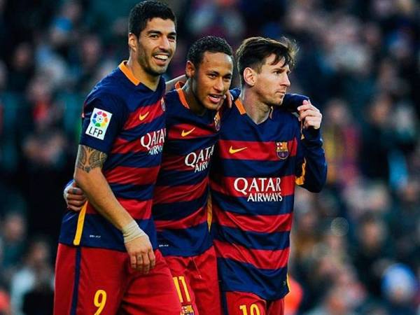 Elber menyifatkan sukar untuk Neymar (tengah) untuk kembali semula ke Nou Camp.