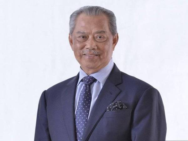 Muhyiddin Yassin diarahkan menjalani kuarantin di rumah selama 14 hari.