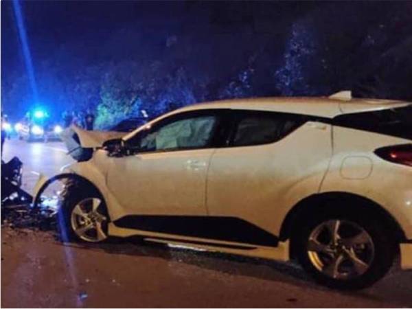 Kereta dipandu suspek masuk laluan bertentangan dan dipandu secara merbahaya.