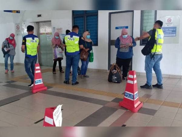 29 individu ditahan selepas didapati cuba merentas negeri semalam.