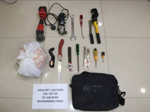 Pelbagai peralatan yang digunakan suspek untuk memecah masuk premis.