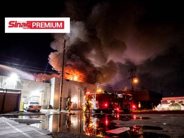 Protes di AS dijangka berterusan walaupun anggota polis yang terlibat telah pun dikenakan hukuman. - EPA