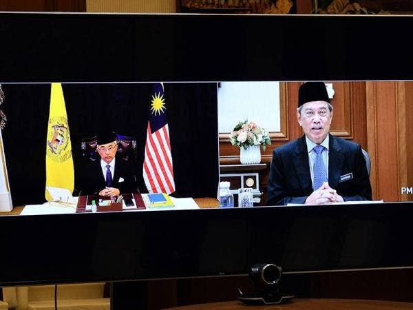 Yang di-Pertuan Agong Al-Sultan Abdullah Ri’ayatuddin Al-Mustafa Billah Shah berkenan menerima mengadap Perdana Menteri Tan Sri Muhyiddin Yassin semasa sesi Pra-Kabinet menerusi persidangan video di Bangunan Perdana Putra hari ini.
